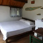 Simurg Evleri Pensión Olympos
