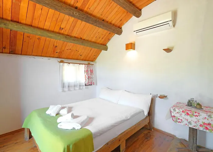 בית הארחה Simurg Evleri אולימפוס